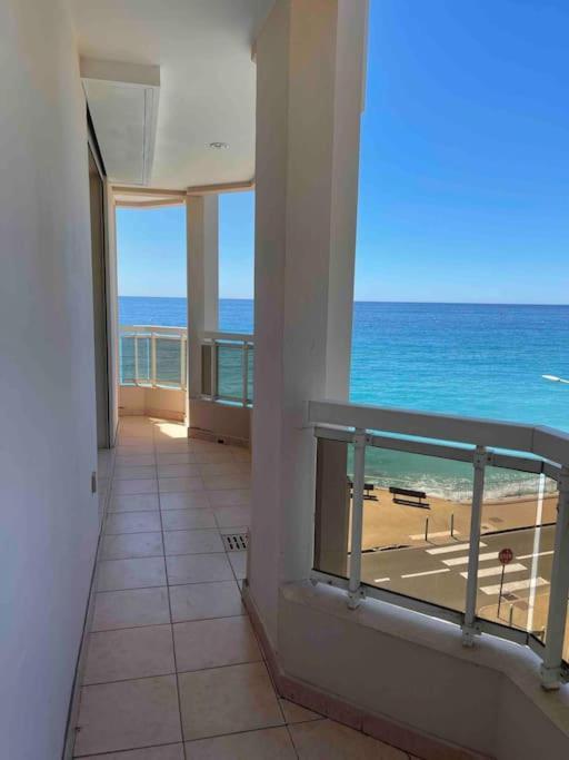 Appartement Bord De Mer Avec Garage ม็องตง ภายนอก รูปภาพ