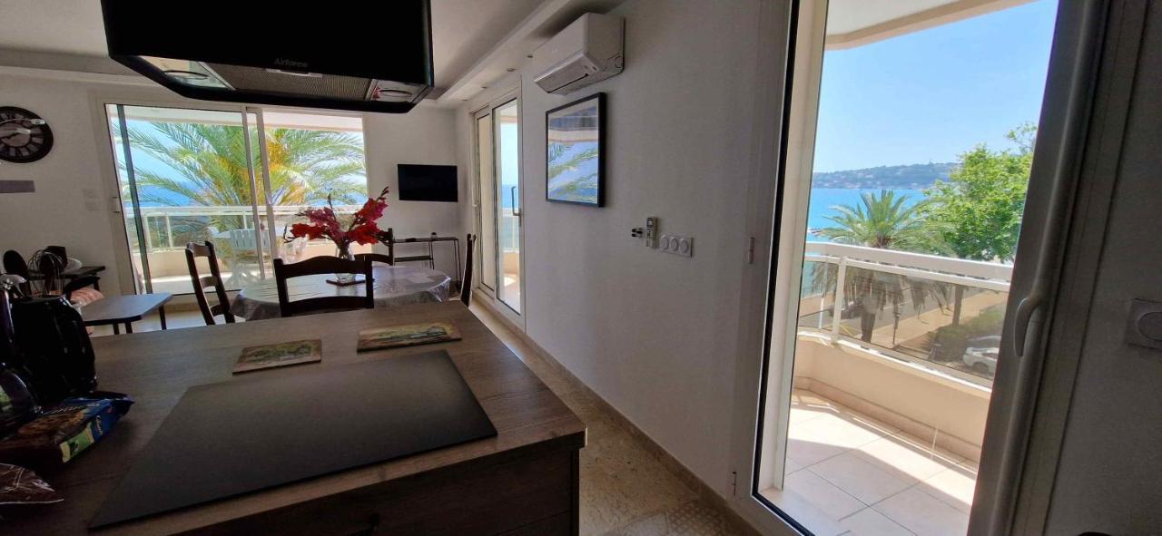 Appartement Bord De Mer Avec Garage ม็องตง ภายนอก รูปภาพ